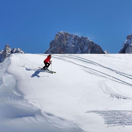 Sporting Aparthotel San Martino Di Castrozza Buitenkant foto