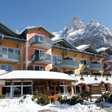 Sporting Aparthotel San Martino Di Castrozza Buitenkant foto