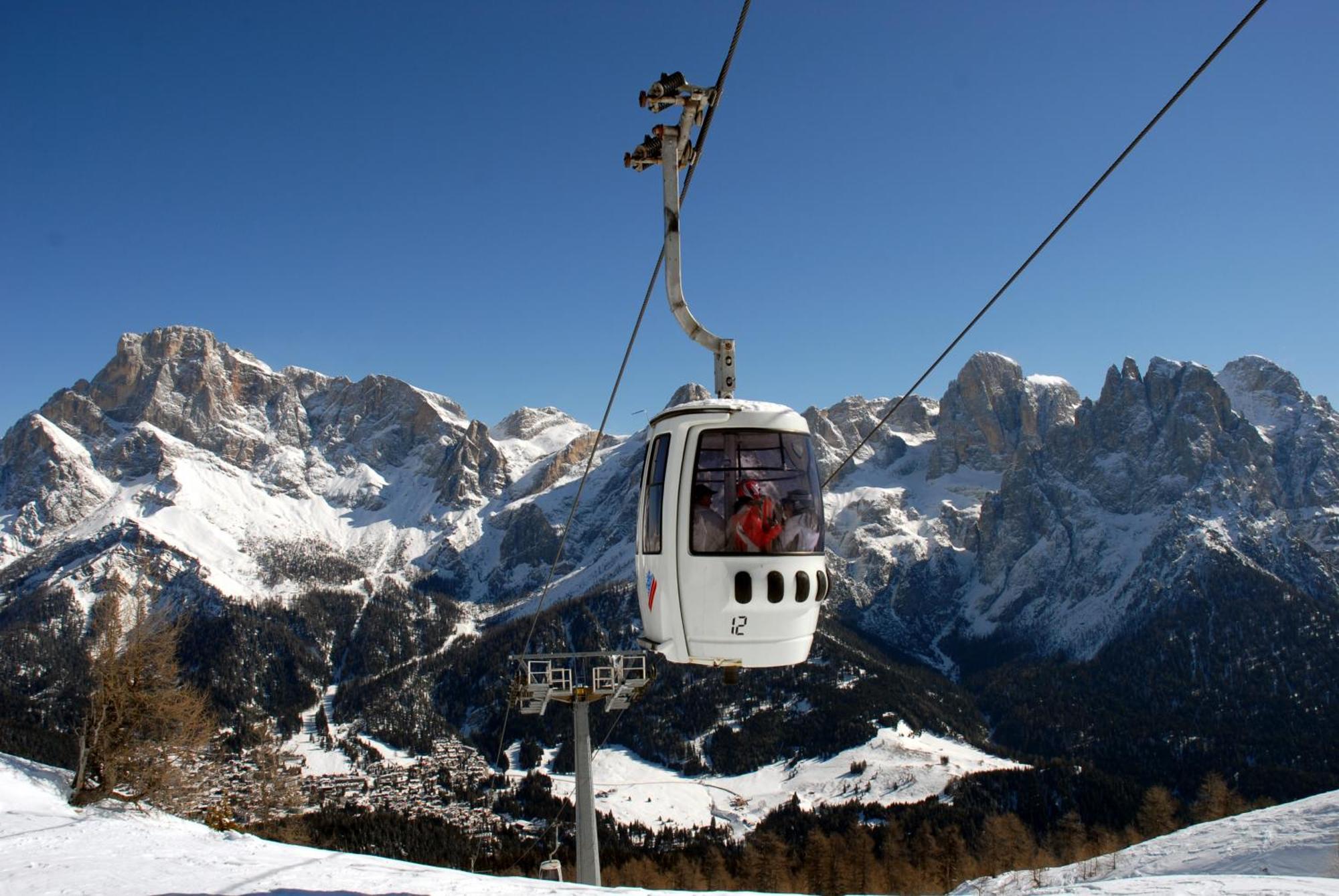 Sporting Aparthotel San Martino Di Castrozza Buitenkant foto