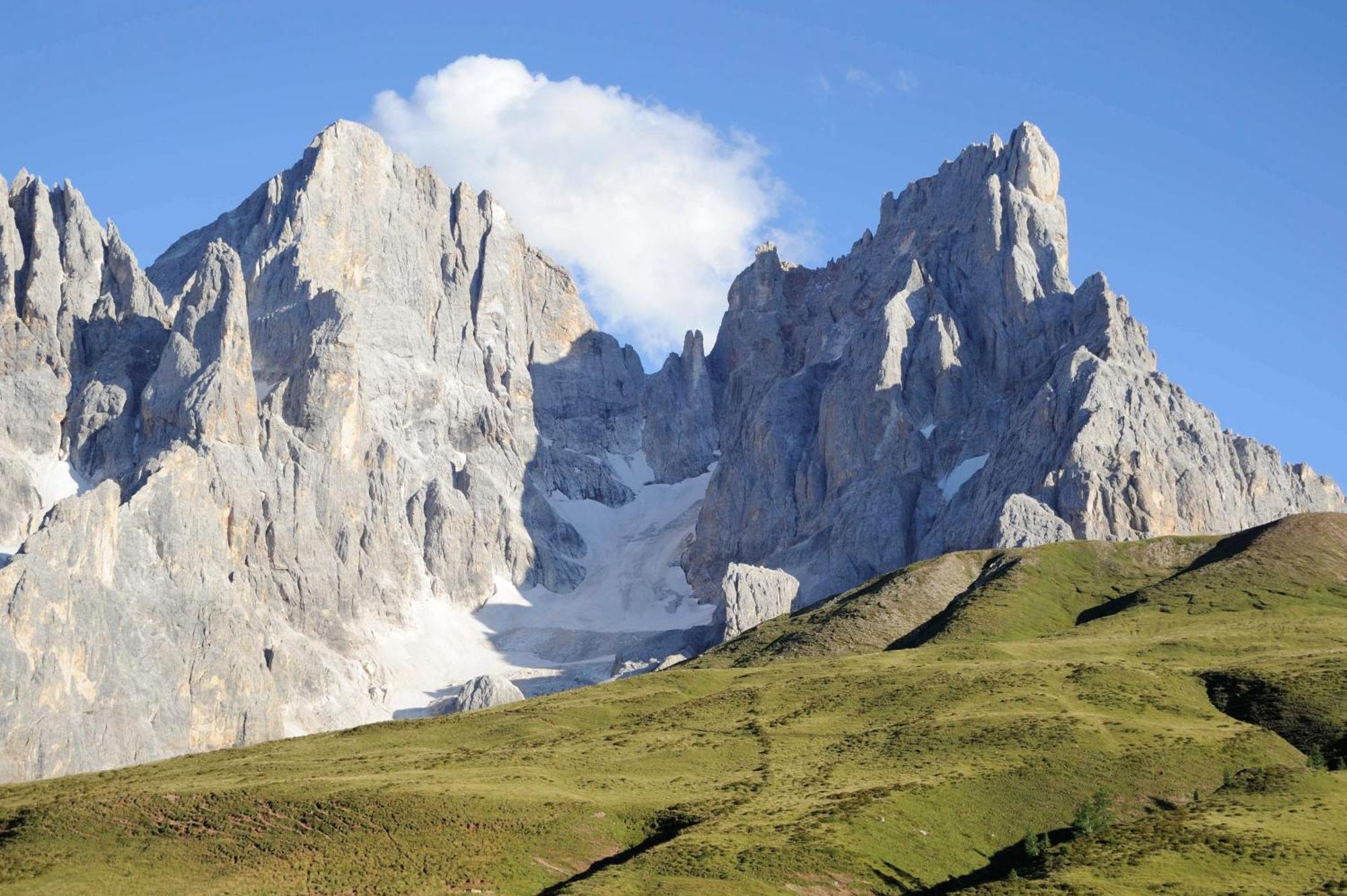 Sporting Aparthotel San Martino Di Castrozza Buitenkant foto