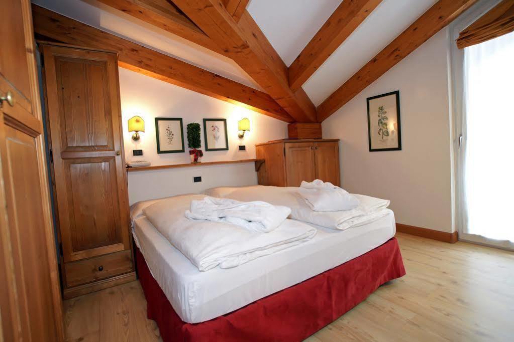 Sporting Aparthotel San Martino Di Castrozza Buitenkant foto