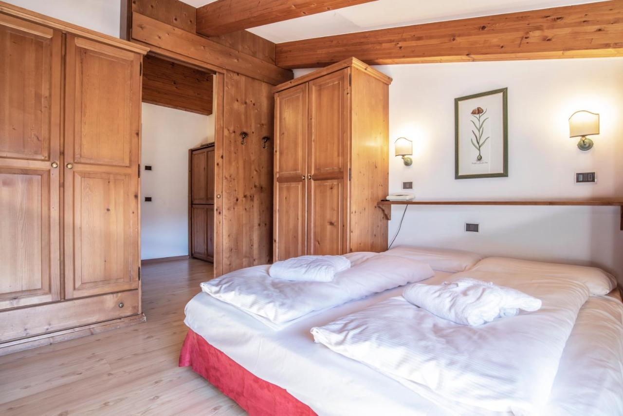 Sporting Aparthotel San Martino Di Castrozza Buitenkant foto